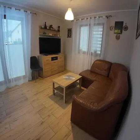 Сasa de vacaciones Home, 4 Bedrooms, 2 Bathrooms *