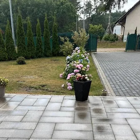 Nyaraló Home, 4 Bedrooms, 2 Bathrooms *