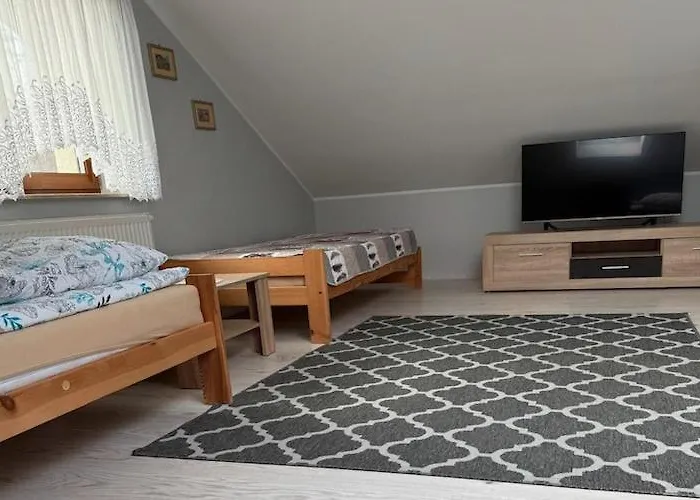 Home, 4 Bedrooms, 2 Bathrooms Сasa de vacaciones
