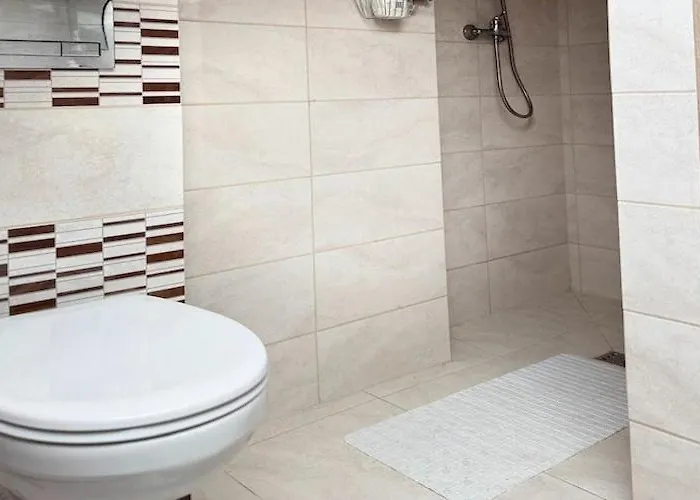 Home, 4 Bedrooms, 2 Bathrooms Debina (Ustka)